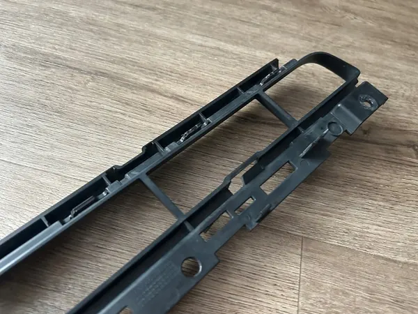 AUDI A4 B9 Rejilla Central Delantera 2015-2019 OEM 8W0807683 image 7