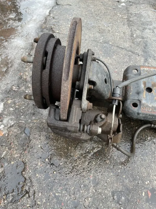 Travesaño trasero Ford Transit MK7 OEM 2.2 15'' 06-14 image 3