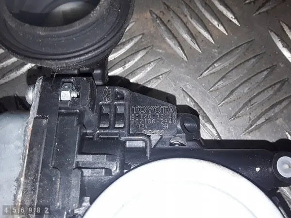 Régulateur de vitre Toyota Auris OEM 8572035140 image 6