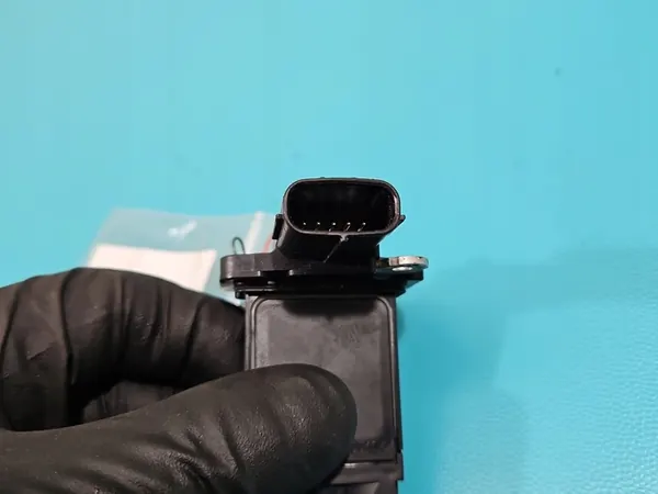 Luftmassenmesser Toyota Land Cruiser J200 07- 4.5 V8 D4D image 4