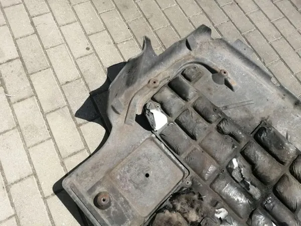 Couvercle moteur VW d'occasion OEM 7H0805687E Multivan V image 3