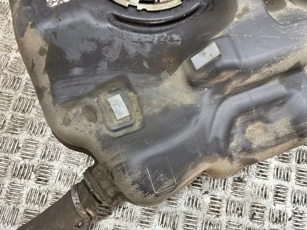 Réservoir à carburant OEM A2474701500 Mercedes CLA W118 image 3