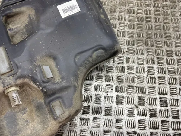 Réservoir à carburant OEM A2474701500 Mercedes CLA W118 image 7