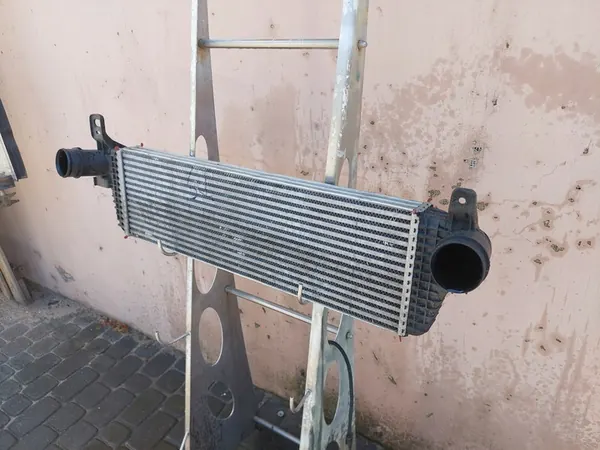 Intercooler VW T5 T6 2.0 TDI 2010- image 3