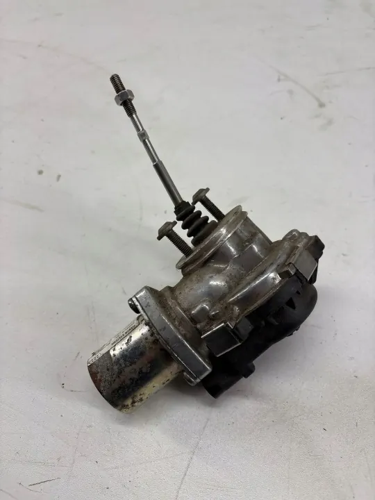 Motor de ajuste Audi OE 06L145614B usado image 2