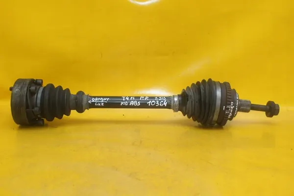 Höger Framskaft VW Transporter T4 1.9 TD image 2