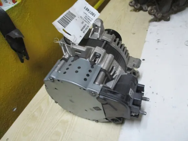 Vaihtovirtageneraattori Volvo XC40 S60 V60 XC60 V90 XC90 OEM 36012933 image 2