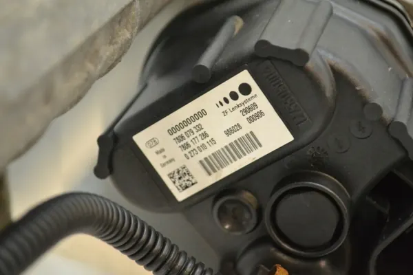 Caixa de direção elétrica BMW E90 OEM 6792942 image 9