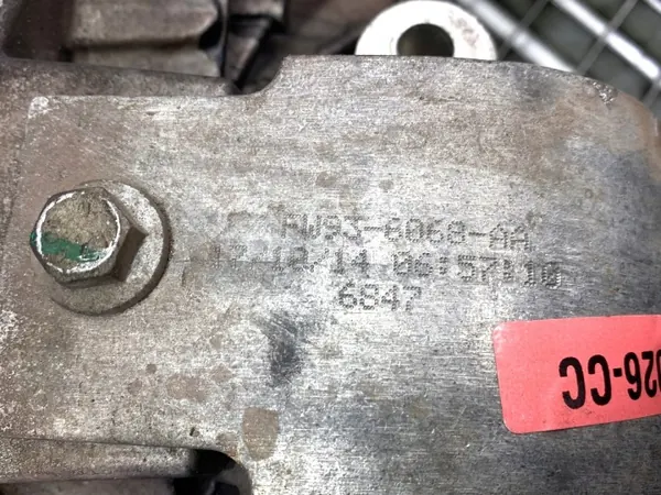 Support de boîte OEM FW93-6A026-CC Jaguar XF 2.0 image 6