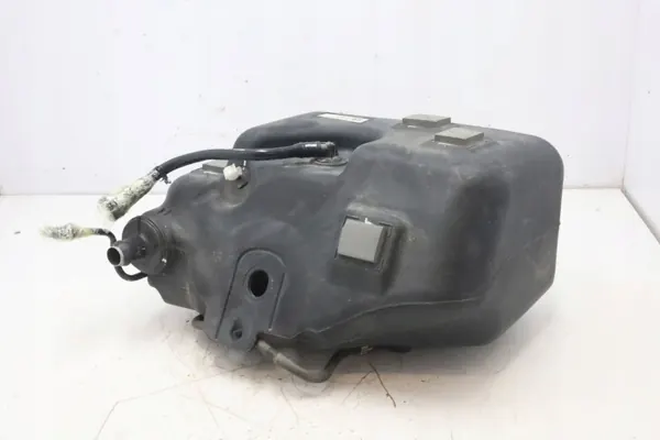 Réservoir AdBlue BMW OEM 7399413 pour F30 F32 F36 image 3