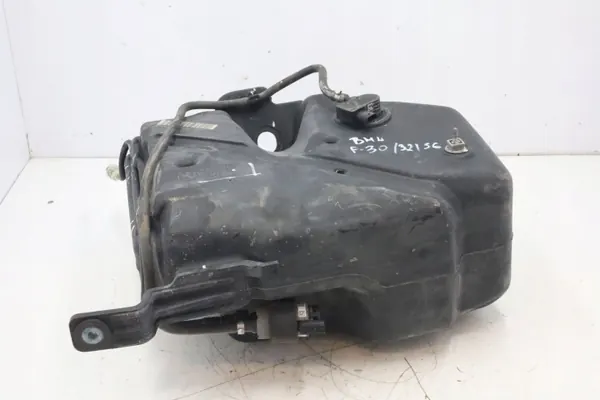 Réservoir AdBlue BMW OEM 7399413 pour F30 F32 F36 image 4