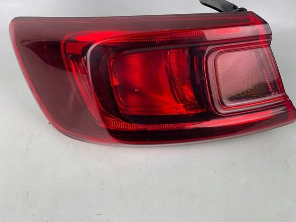Luz trasera izquierda OE para Renault Talisman Sedan image 8