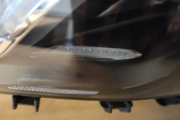 LINKER BI-XENON KOPLAMP MERCEDES GLA A156 A1569062300 image 3