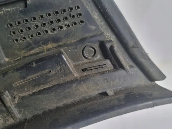 Volvo V60 Cross Country Tira Parachoques Trasera Izquierda OEM 32206171 image 7