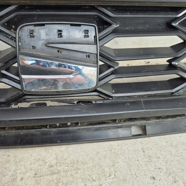 Griglia SEAT LEON III 3 FR LIFT 16-20 image 6