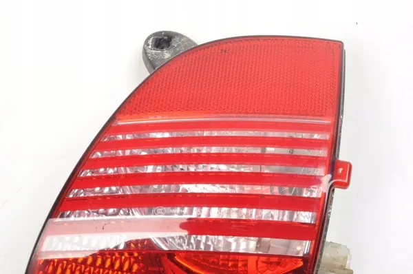 Phare gauche de recul OEM 968074780 Peugeot 2008 image 4