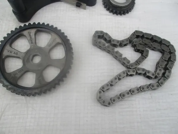 Bomba de óleo de distribuição VW SEAT SKODA 1.2 12V image 2