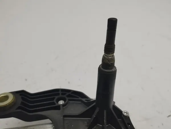 Mini Cooper Countryman R60 2011 Heckwischermotor OEM 6932013 image 3