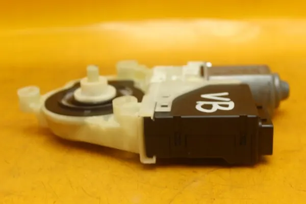 Vasen takaluukun moottori VW Passat B6 1K0959703AB image 5