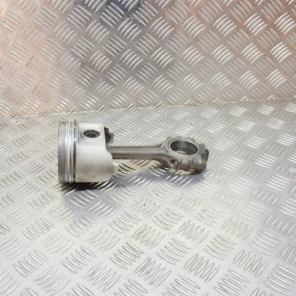 Piston d'occasion OEM A1190300220 pour Mercedes-Benz SL image 6