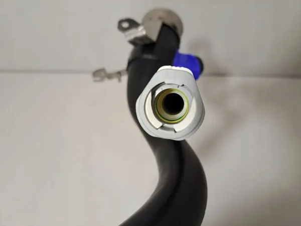 Bocal de combustível BMW OEM 1059302 para Série 4 image 5