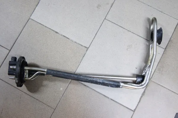Begagnad AdBlue-sensor OEM A0075425718 för Mercedes image 2