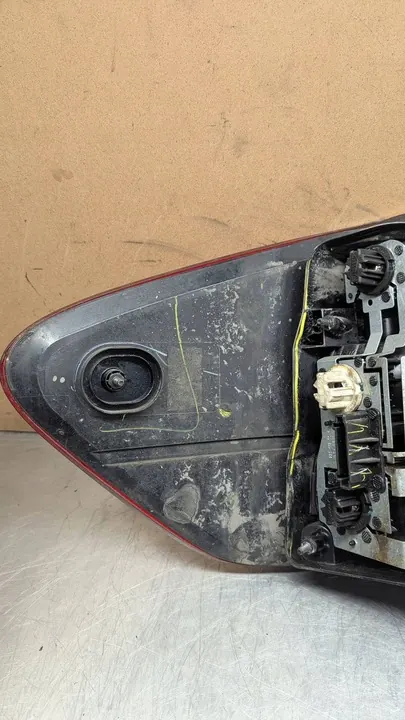 Lámpara Trasera Derecha Mercedes ML W164 image 4