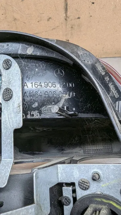 Lámpara Trasera Derecha Mercedes ML W164 image 8