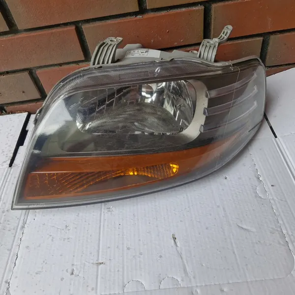 Faros delanteros izquierdo TYC Kalos Europeo image 5