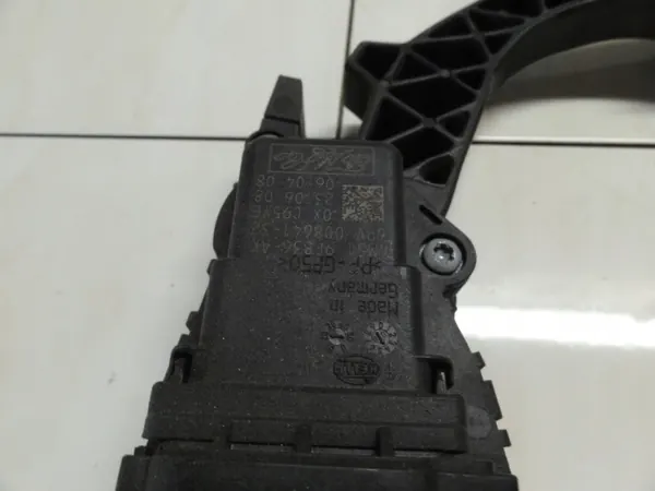 Pédale d'accélérateur Ford Focus 2006 OEM 4M519F836AK image 3