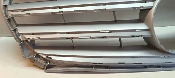 Mercedes B-Klasse W246 Frontstoßstangengrill OEM A2468880160 image 5
