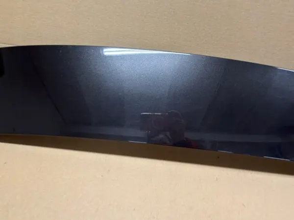 Audi Q5 Spoiler Traseiro OEM 8R0827933C - Usado image 3