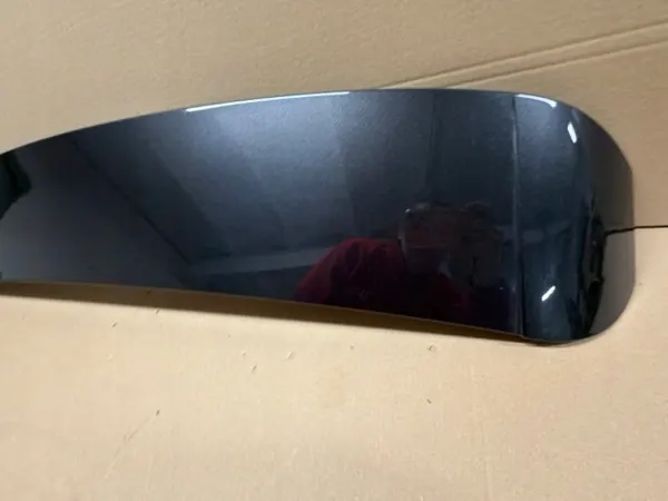Audi Q5 Spoiler Traseiro OEM 8R0827933C - Usado image 4