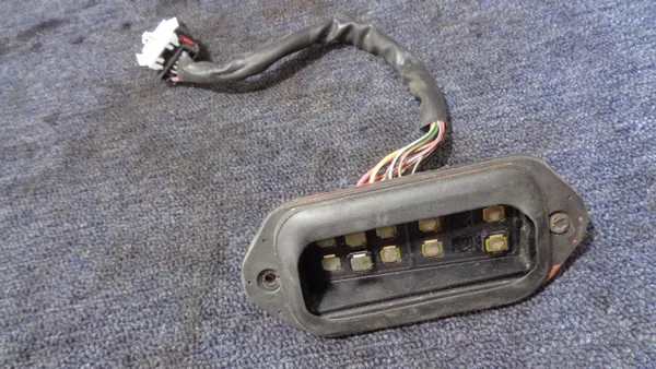Fechadura Porta Esquerda Fiat Doblo II OEM 51838938 image 2