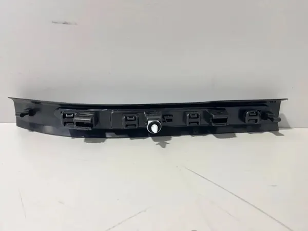 Conjunto proteções soleira BMW X7 G07 OEM 7479936 image 9