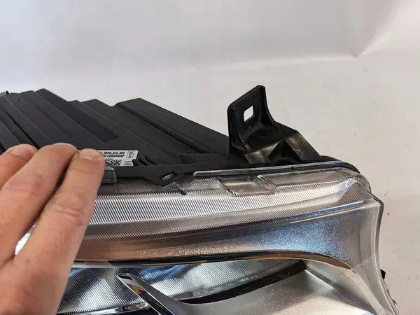 MERCEDES SPRINTER W910 - RECHTER KOPLAMP image 3