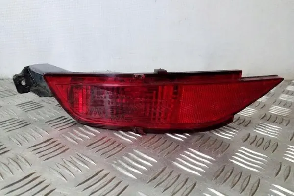 Lanterna Traseira Halógena FORD C-MAX II 2011 image 3