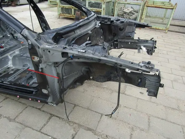 Painel dianteiro direito Mazda 3 BP OEM image 2