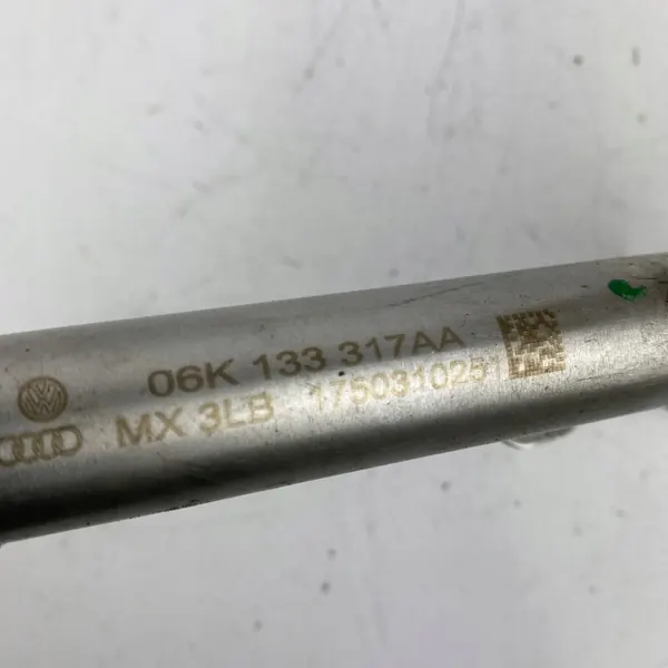 Rampe d'injection + capteur Audi Q5 VW Golf Passat Tiguan 2.0 TFSI image 2