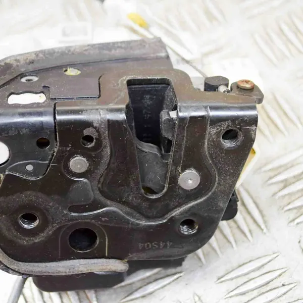 Vänster Framdörrslås AUDI A4 (8EC, B7) 8E1837015AA image 5