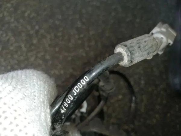 Buje rueda trasera derecha OEM 47900JD000 - Nissan OE image 3