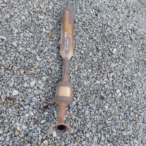 Toyota Yaris IV 1.5 Avgasrör Ljuddämpare OEM image 6