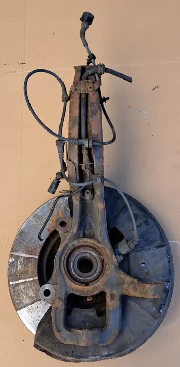 Snodo anteriore destro Porsche Cayenne 7L0407258A image 3