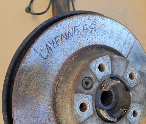 Snodo anteriore destro Porsche Cayenne 7L0407258A image 4