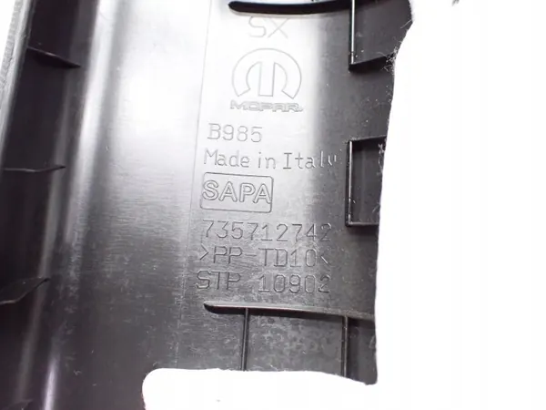 OEM 735712742 Cache Pilier Arrière Gauche Jeep Compass II image 3