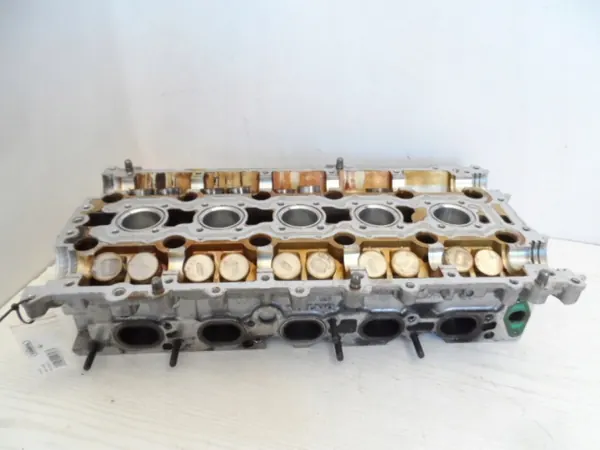 Culasse Volvo OEM 1001837009 pour S60 V70 image 2