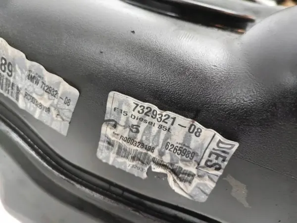 BMW X5 F15 Bränsletank OEM 7329321 - Begagnad image 3