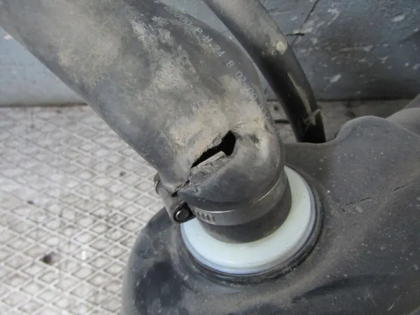 Brandstoftank OEM 31100-Q0500 voor Hyundai Bayon 1.0 T-GDI image 4
