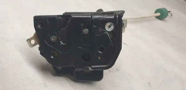 Rechte Vordertürschloss Audi A6 C6 image 5