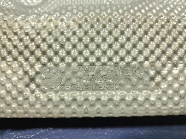 Protector térmico escape BMW OEM 7467972 - Usado image 6